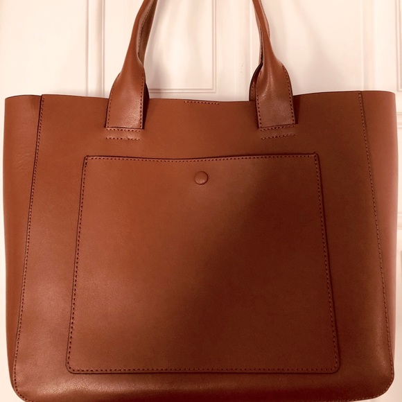 banana republic east west tote